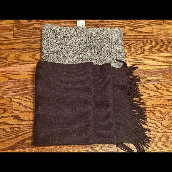2 Uniqlo Men’s scarves - Picture 4 of 4